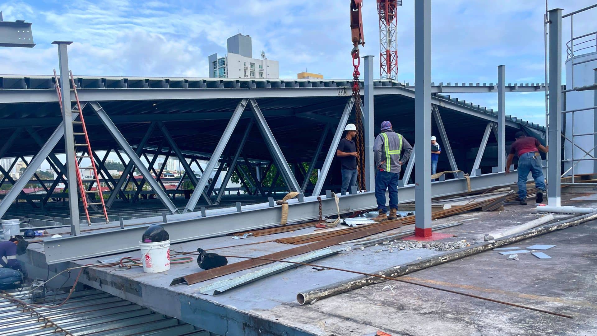 Ampliación de Salón de Operaciones y Oficinas del Hospital San Fernando